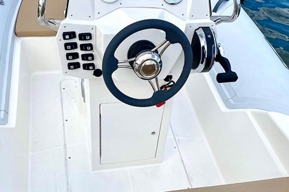 Hyra båt Motorbåt Kardis 580 Porto Rotondo