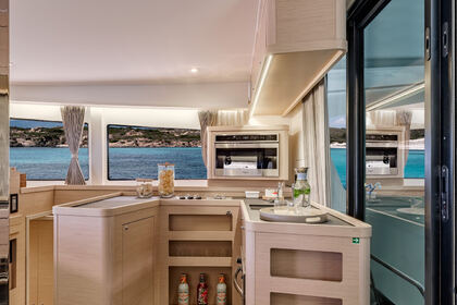 Charter Catamaran  Lagoon 42 Portisco