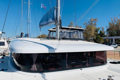 Hyra båt Katamaran Lagoon-Bénéteau Lagoon 42 - 4 + 2 cab. Alimos