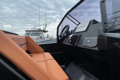 Location Bateau à moteur iron 707 Royan