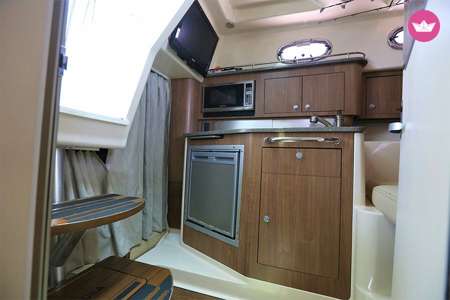 Bateau à moteur Boston 11m 6