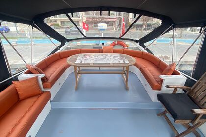 Private Luxury Motoryacht in Istanbul