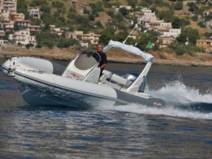 Charter RIB Altamarea Wave 23 Bandol