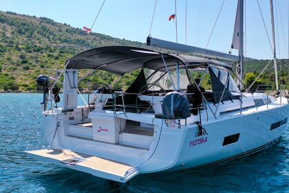 Charter Sailboat Hanse 460 Trogir