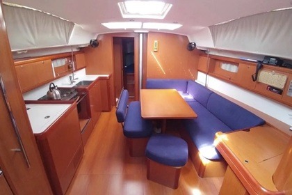 Hire Sailboat  Oceanis 43 Elefsina