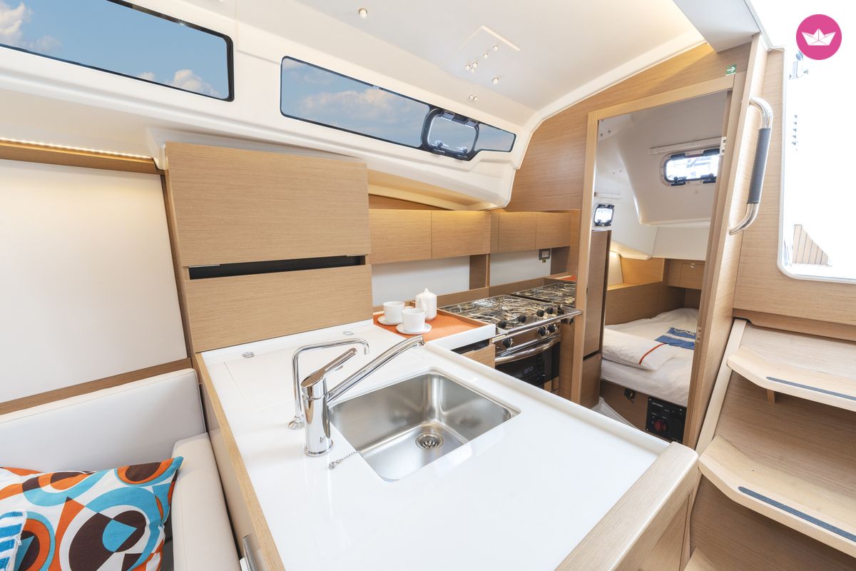 Voilier Jeanneau sun odyssey 350 10.4m 6