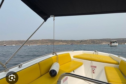 7 hours in paradise on the Scorpion speedboat open boat