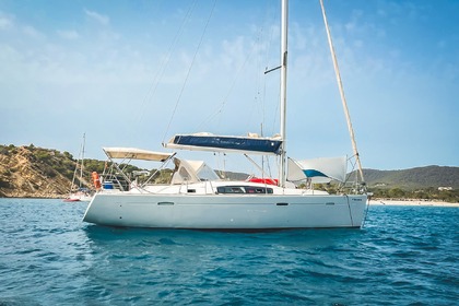 Charter Sailboat Beneteau Oceanis 40 Ibiza