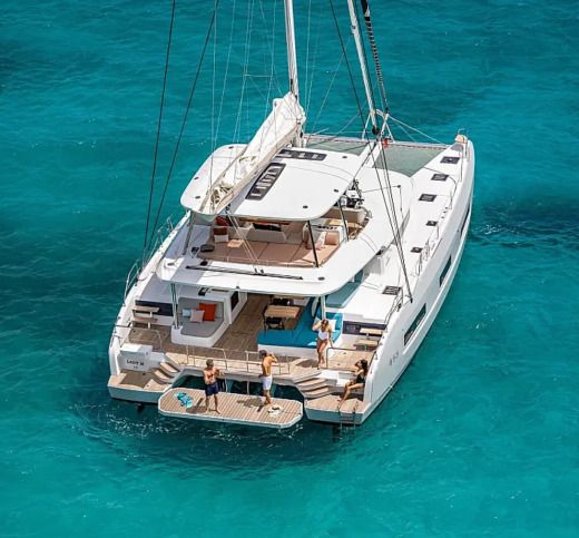 Aegade 55 (Lagoon 55)
