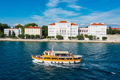 Rental Motorboat Classic Passenger Zadar