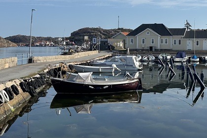 Charter Motorboat Långsjösnipan Classic Fjällbacka