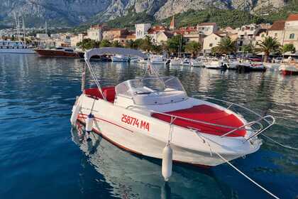 Rental Motorboat princ 565 sundeck 565 Makarska