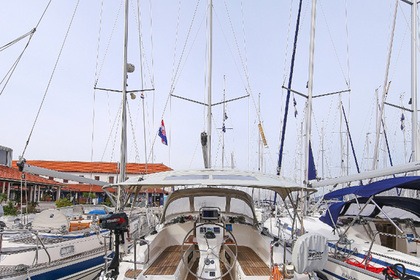 Rental Sailboat Bavaria Bavaria Cruiser 36  Pula