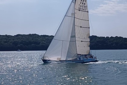 Location Voilier Beneteau First Class 10 Saint-Malo