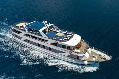 Rental Motor yacht MS Captain Bota Split