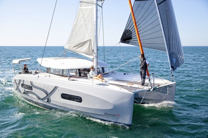 Location Catamaran Excess Excess 11 - 4 + 1 + 1 cab. Mitikas