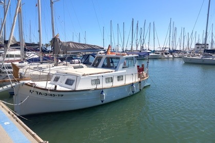 Charter Motorboat Astilleros Mahon Tiburón 44 Barcelona