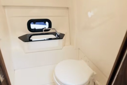 Karnic CS700 Cabin Cruiser