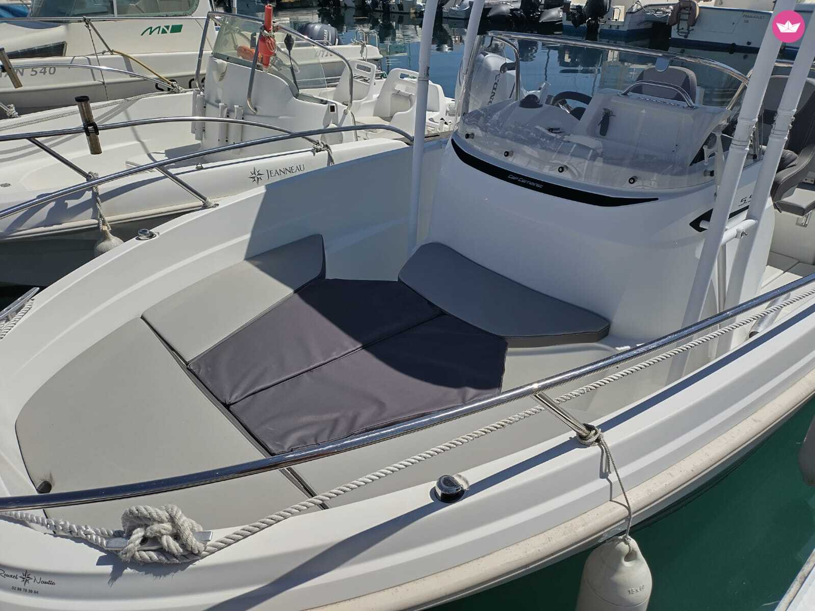 Bateau à moteur Jeanneau CAP CAMARAT 5.5 CC S2 115cv 8