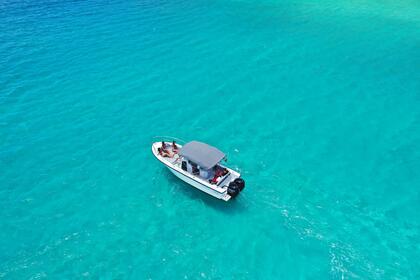 Hire Motorboat Boston Outrage 24 Anse Marcel