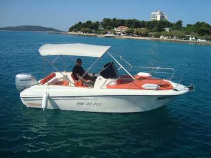 Location Bateau à moteur Hm 22 Fly Vodice