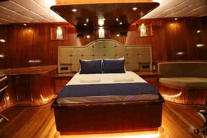 Ultra Luxury Comfortable Aegean Cruiser