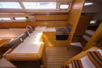 Charter Sailboat Jeanneau Sun Odyssey 439 Skiathos