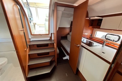 Charter Motor yacht Jeanneau LEADER 36 Saint-Cast-le-Guildo