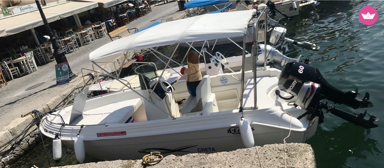 A Ellas 530 in Chania  