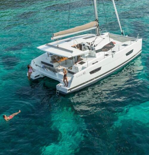 Fountaine Pajot Lucia 40