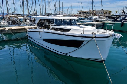 Hyra båt Motorbåt  Delphia 10 Sedan Split
