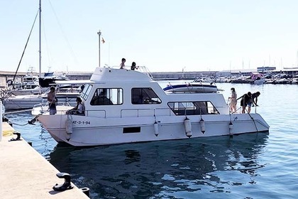 Noleggio Barca a motore Holiday Mansion Barracuda Mediterranean 38 L'Escala