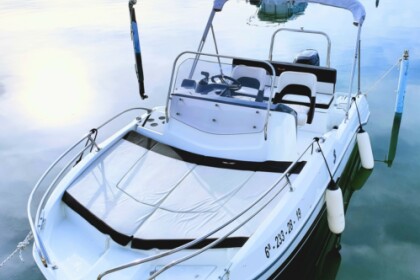 Rental Motorboat Beneteau Flyer 5.5 Roses