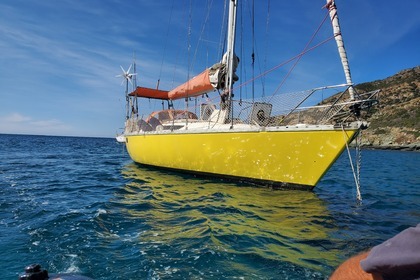 Hire Sailboat Jeanneau Sun Fizz Saint-Florent