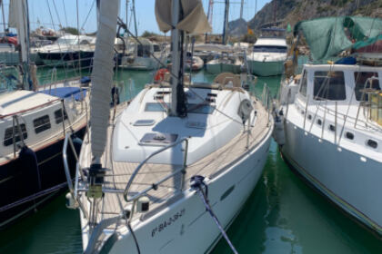 Charter Sailboat Beneteau OCEANIS 40 Castelldefels