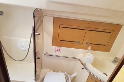 Elan 444 Impression (Karlo Veliki) in Biograd na Moru