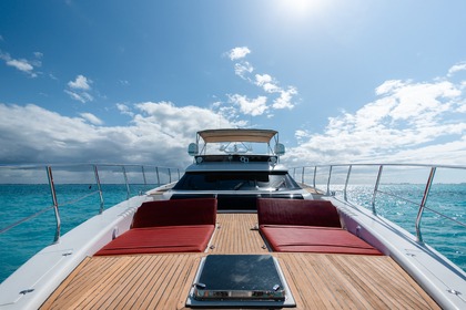 Alquiler Yate a motor Dyna craft 2007 Cancún