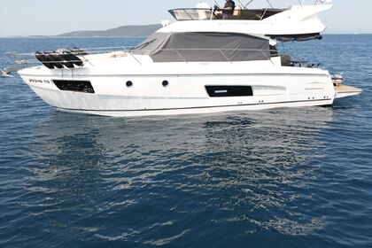 Aluguel Iate a motor Bavaria Yachtbau Bavaria Virtess 420 Fly Trogir