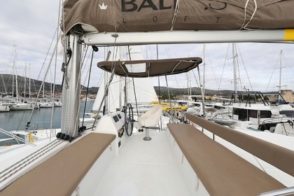 Hyra båt Katamaran Catana Bali 4.3 - 4 + 2 cab. Trogir