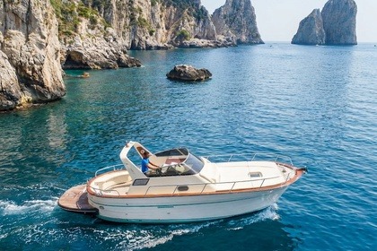 Чартер Моторная яхта Gozzo Jeranto 848C Open Капри