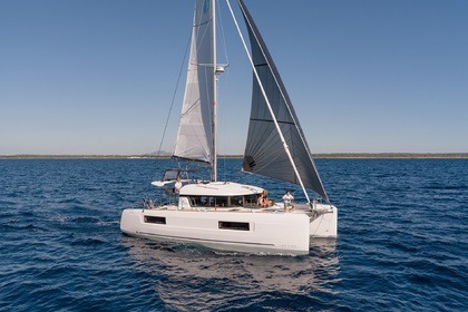 catamaran yacht huren