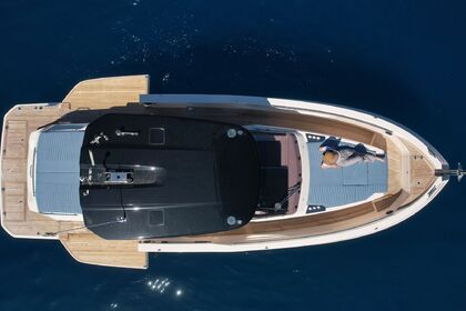 Location Bateau à moteur Cayman Yacht CAYMAN YACHTS 380 WA Saint-Tropez