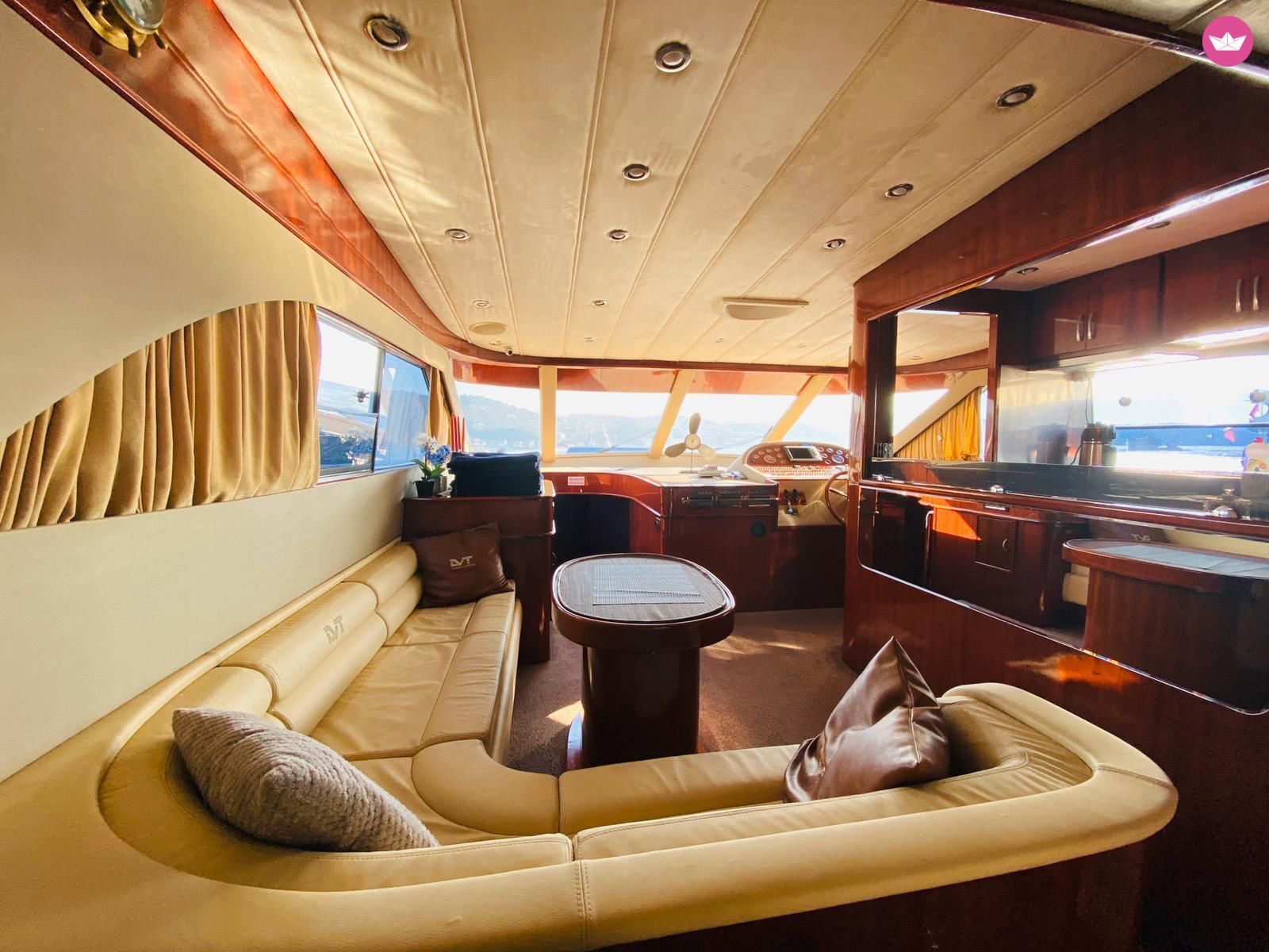 Yacht 2015 costom made 80cv 8