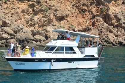 Hire Motorboat Custom Yacht Belek