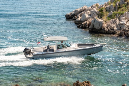 Hire Motorboat Axopar 28 Tt Trogir