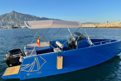 Location Bateau à moteur NUVA M6 Alicante