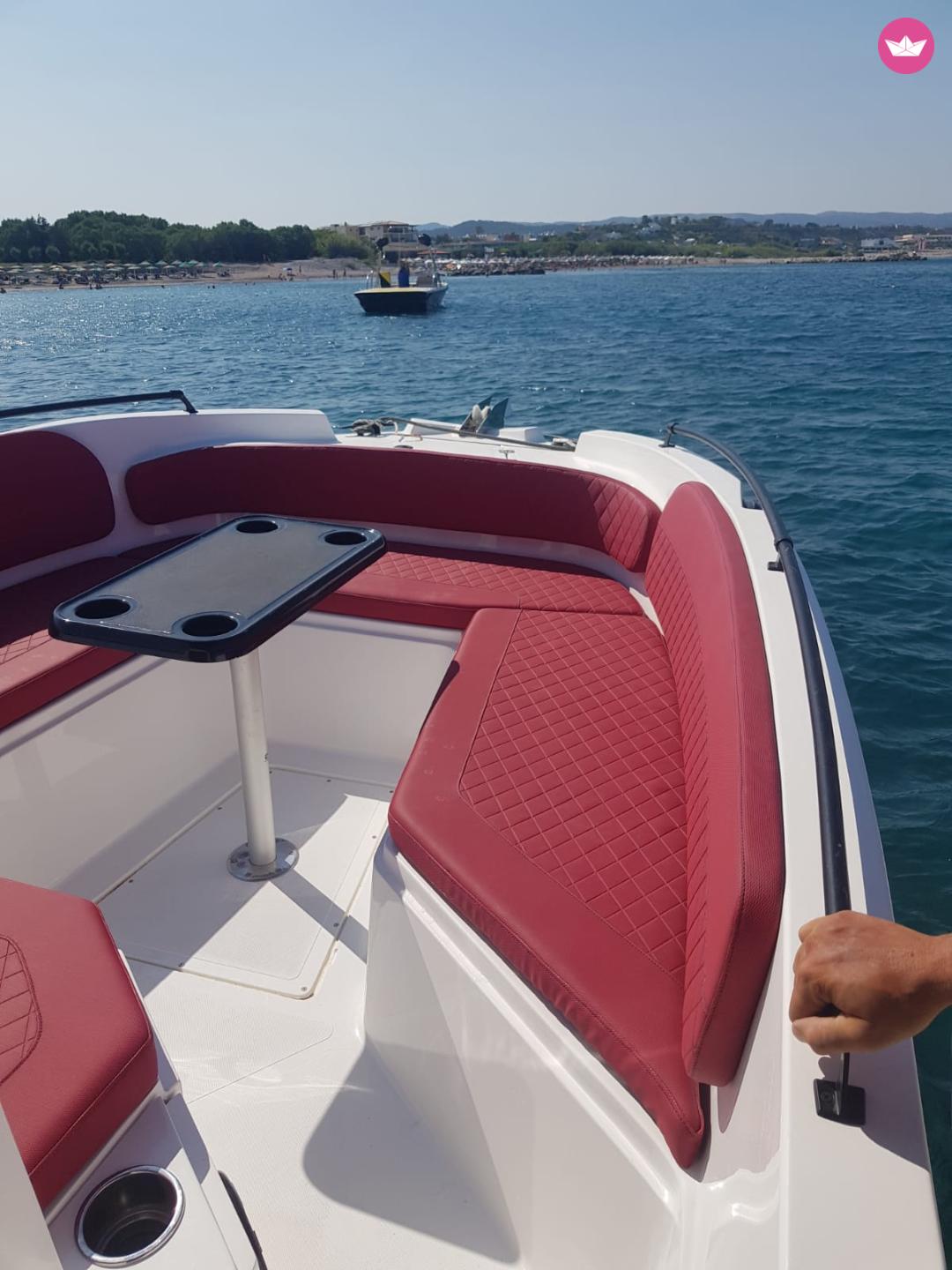 Bateau à moteur Nireus CL 620 Nireus CL 620 200cv 3