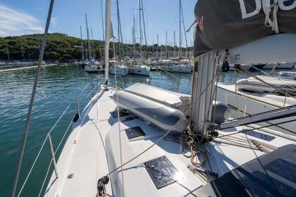 Verhuur Zeilboot Dufour Yachts Dufour 530 Smart Electric - 5 + 1 cab. Saint-Mandrier-sur-Mer