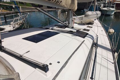 Charter Sailboat Dufour Yachts Dufour 520 GL with watermaker & A/C - PLUS Jolly Harbour