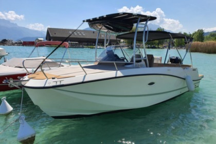 Charter Motorboat Quicksilver Activ 755 Sundeck Lake Geneva
